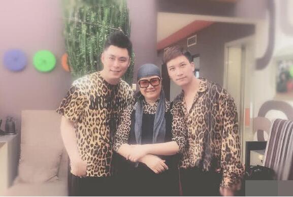 �����ٰ챪�������ɶ�,Ů��������������