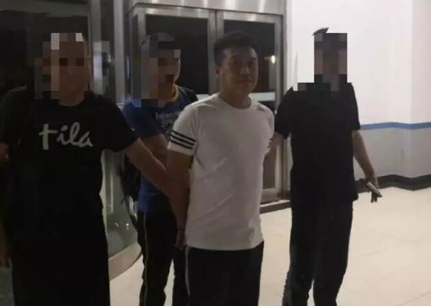 Ů����ҹ�Ⱪ��,����Ů����������Ƭ�����ع�