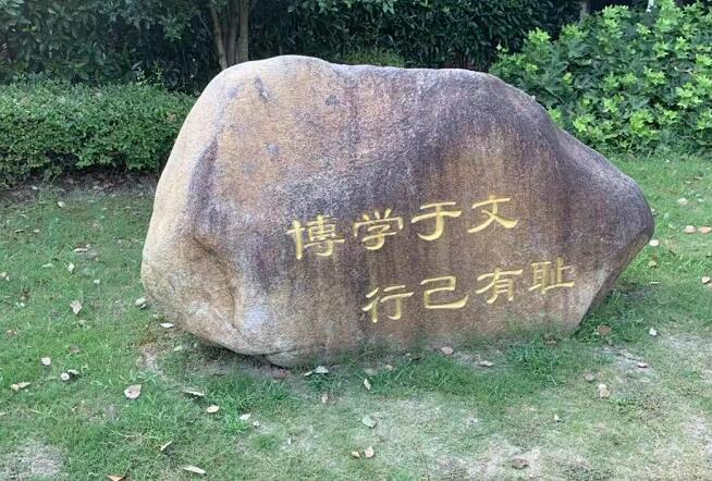 ɫ��������ռ������ĸ�����