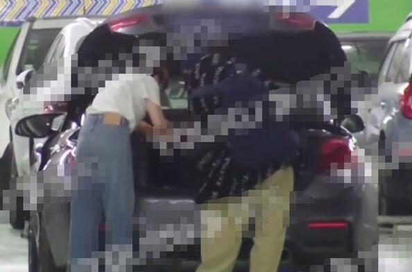 �����������ع⣿����̷���Ů����ӵ��