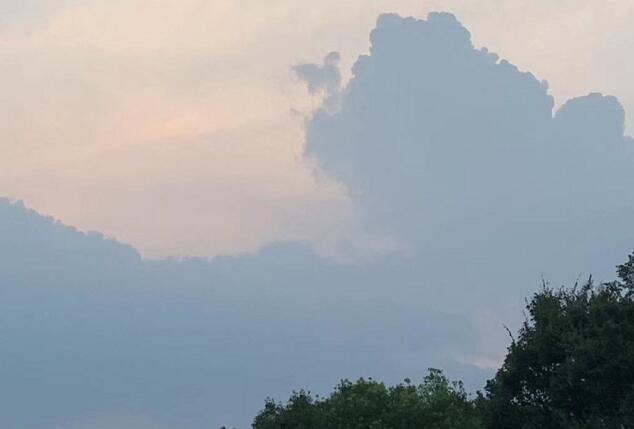 ������ҫ�й�ÿ�¸�������ʼ�,������ҫ�й������500��