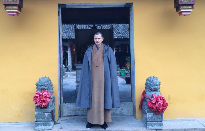 ��˧�����ĺ���������,�����ĳ���ǰ��Ƭ���