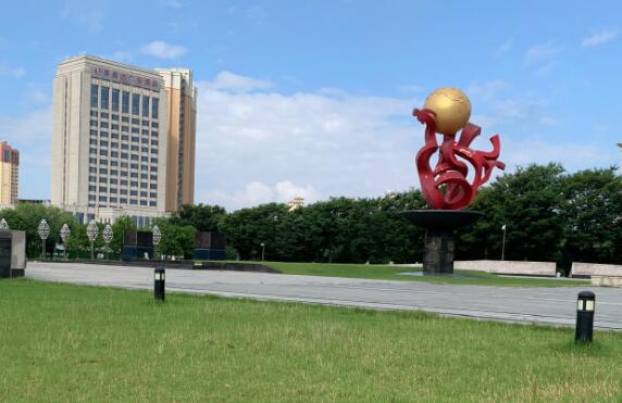 Ӣ��������Ⱥ�����߾���,ʲô��Ⱥ�����ߣ�