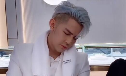 ������ֱ������˯��,������ֱ��˯��