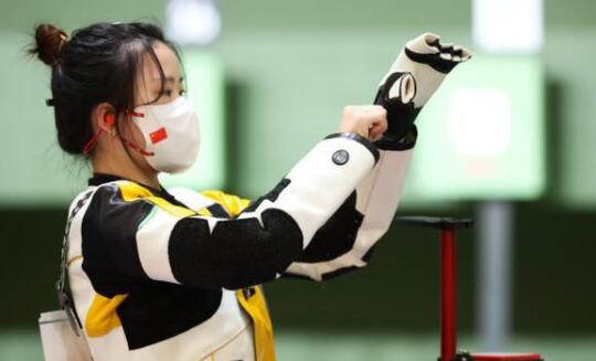 �������˵�һ�׹������й���,��ٻ�񶫾����˻��׽�