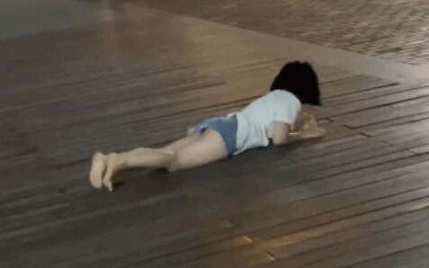 ��ɳ��ͷ�ֵ��ڴ�ƨ�ɵ���ֱ��,ֱ������������