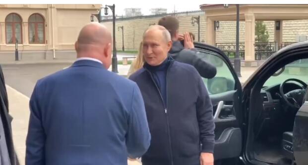 �վ����Լݳ���������˹�в���