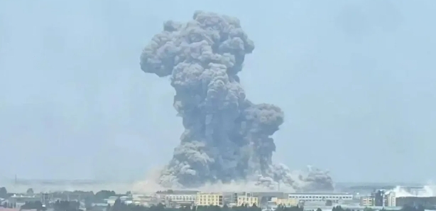 ɽ������һ�������䷢����ը