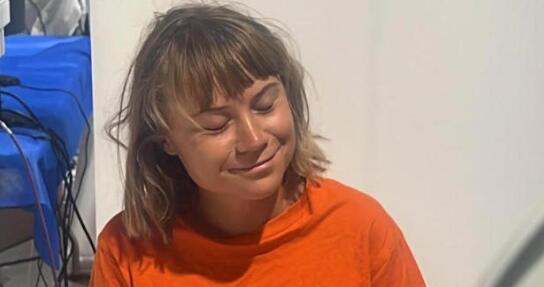 ������Ů����ɫ������